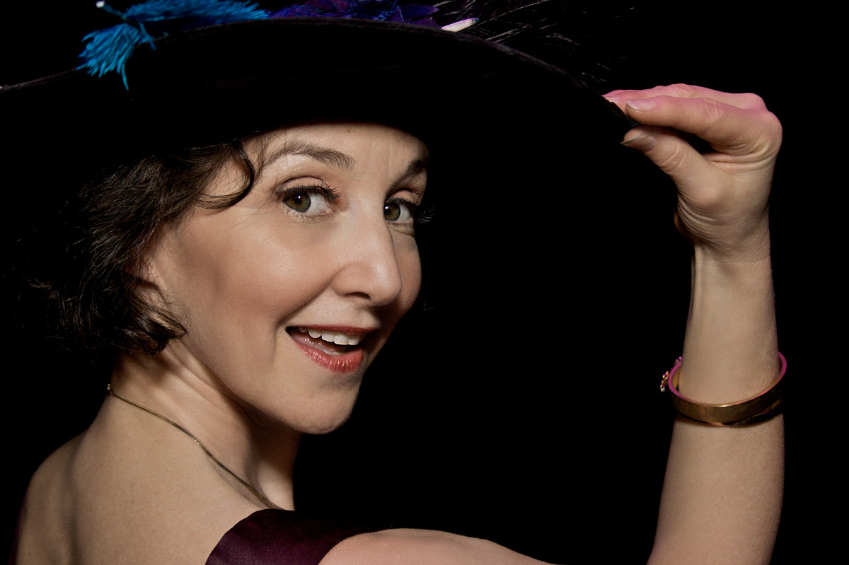 French Songs for Lovers by Claudia Hommel